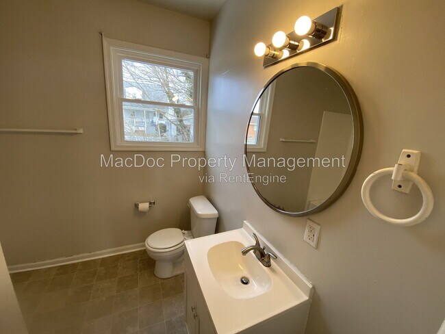 Building Photo - 311 McKinney St