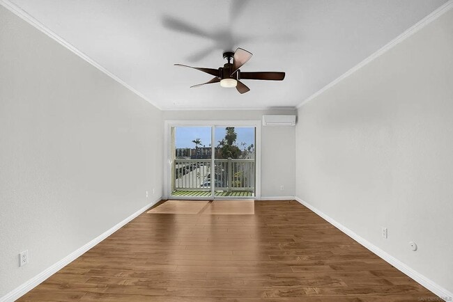 Building Photo - 3030 Suncrest Dr