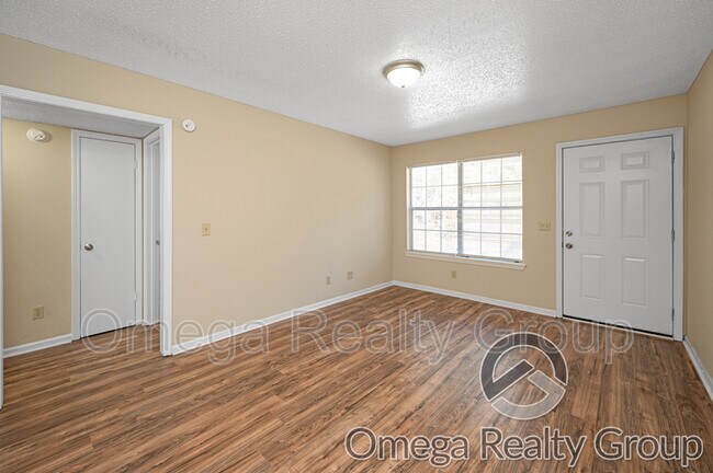 Building Photo - 3600 24th St