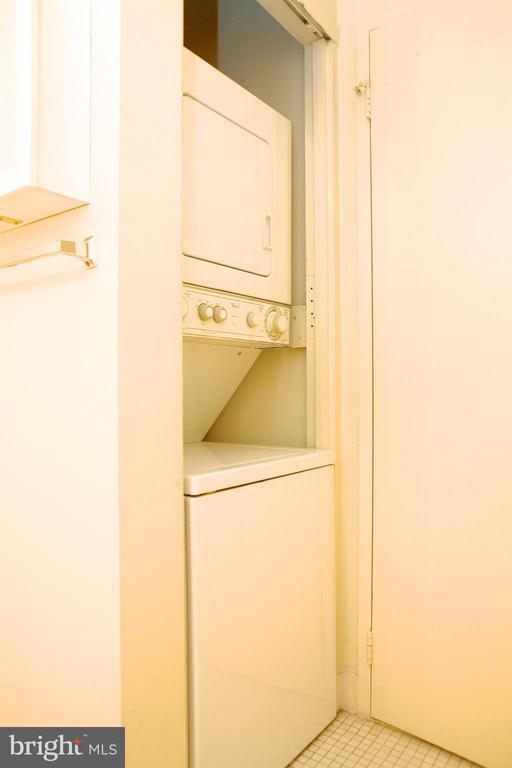 Building Photo - 2031 South St