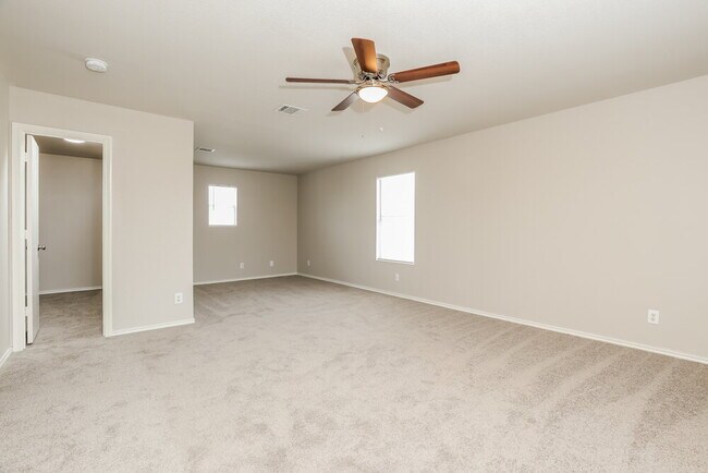 Building Photo - 113 Sunrise Falls