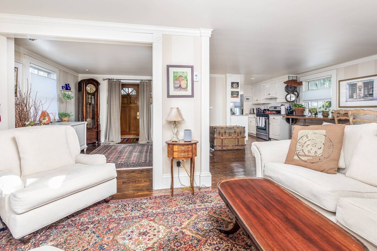 Building Photo - 27 Blaney St