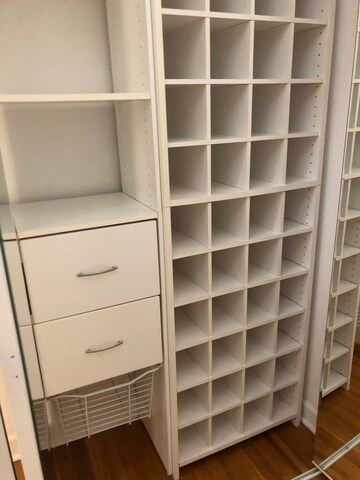 Building Photo - 1205 W Sherwin Ave