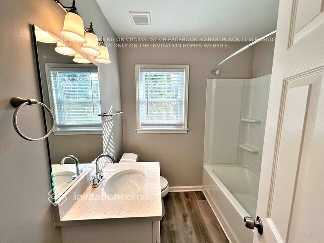 Building Photo - 2553 Habersham Dr