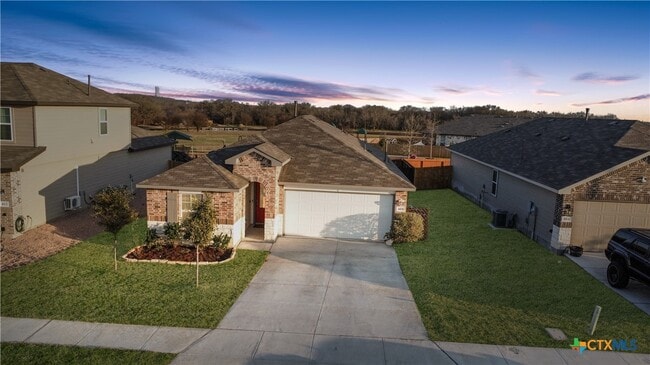 Building Photo - 408 Pebble Creek Run