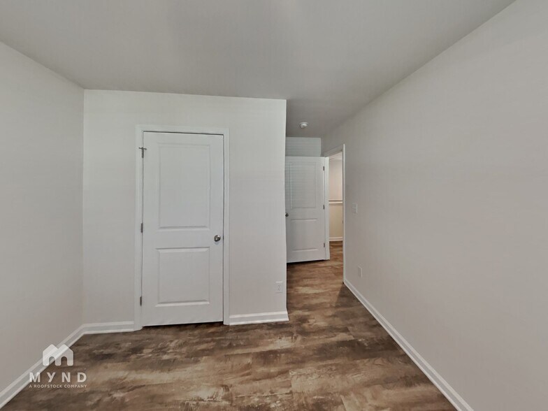 Building Photo - 5609 Harrison Trace Dr