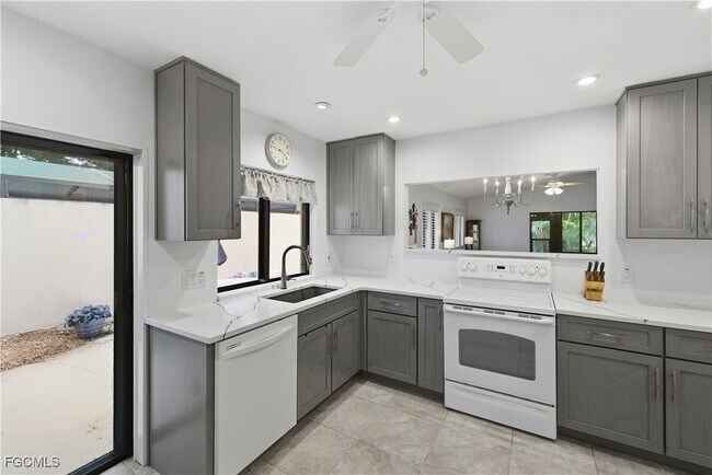 Building Photo - 5829 Wild Fig Ln