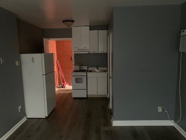 Building Photo - 3344 Ridge Rd