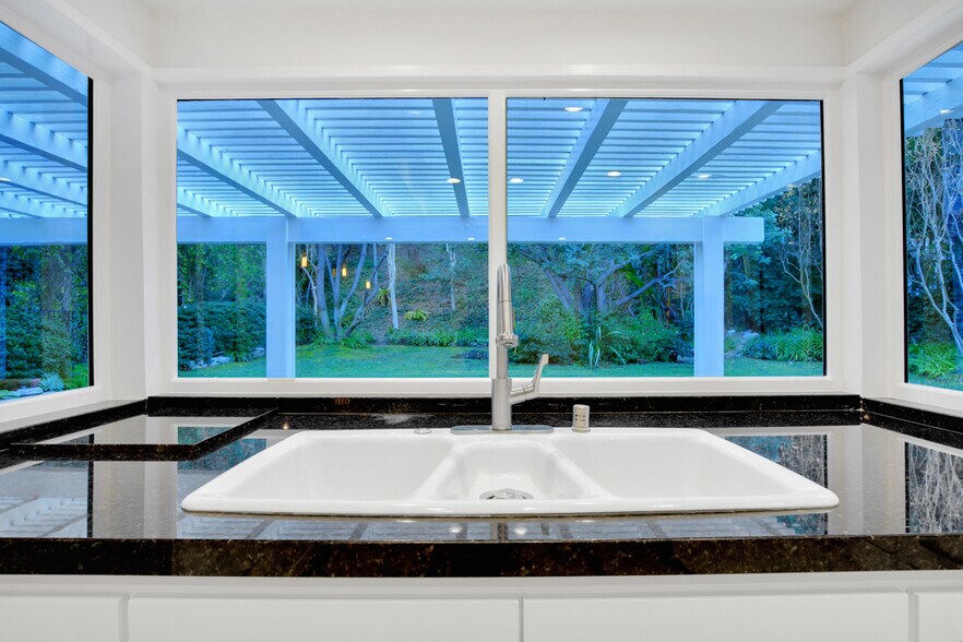 Building Photo - 23450 Park Hermosa