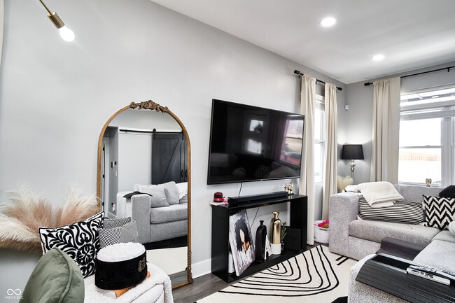 Building Photo - 1714 Milburn St