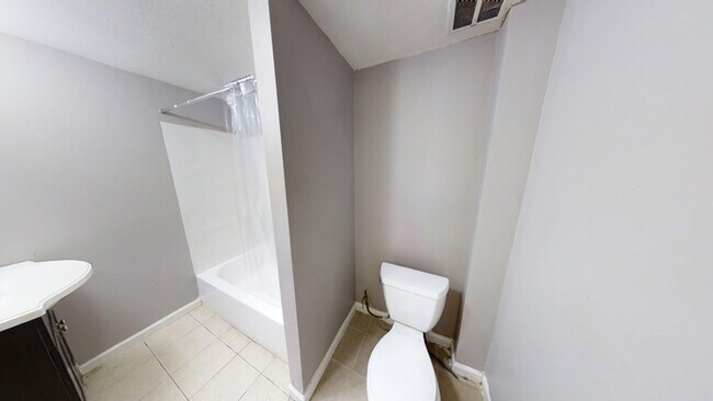 Building Photo - 101 Lorraine Ave