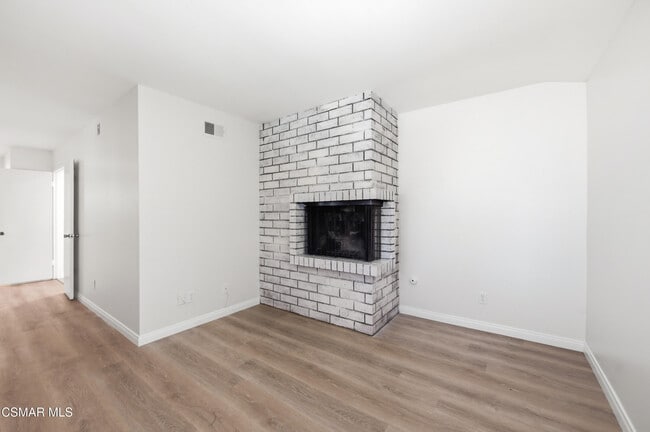 Building Photo - 681 Triunfo Canyon Rd