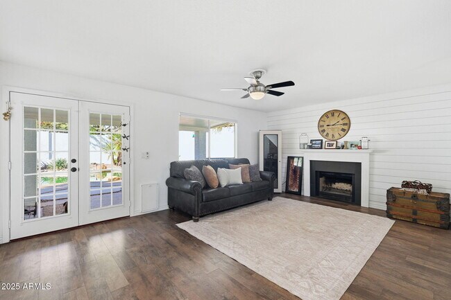 Building Photo - 3850 E Mountain Sky Ave