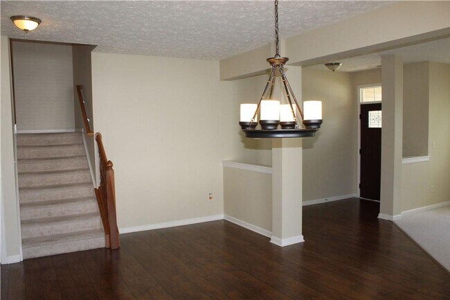 Building Photo - Beautiful 4 BR Home in Brownsburg!
