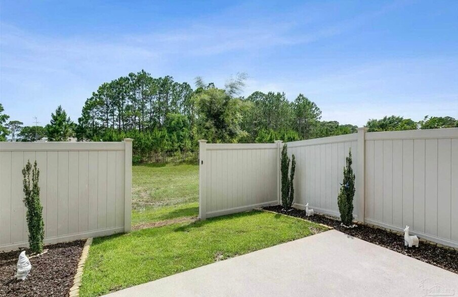 Building Photo - 8825 Brown Pelican Cir