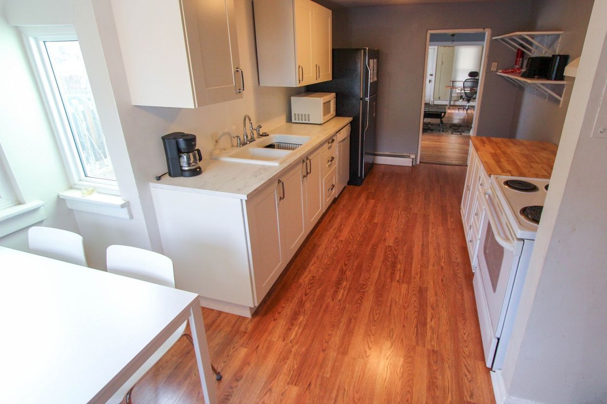 Building Photo - 1530 Pine St