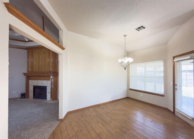 Building Photo - 1633 SW 32nd St