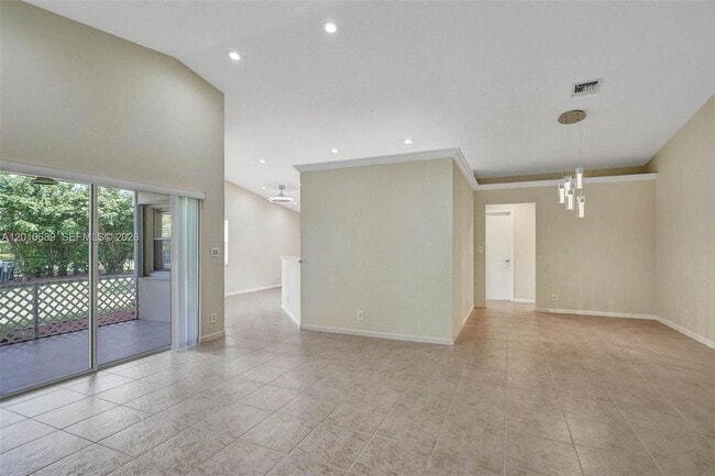 Building Photo - 10219 NW 48th Manor