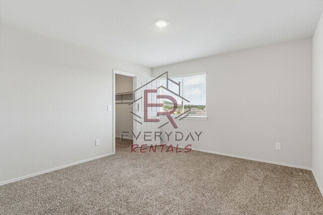 Building Photo - 2102 Gadwall Dr