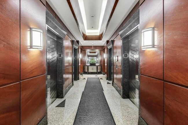 Building Photo - 440 N Wabash Ave