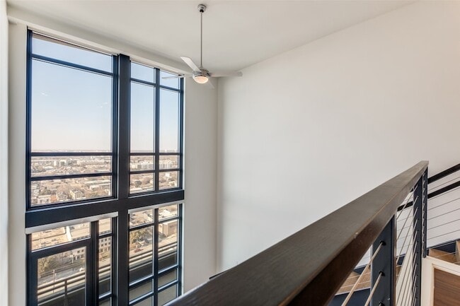 Building Photo - 3611 Congress Ave