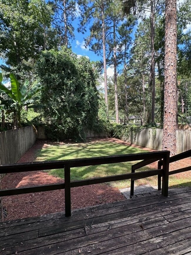 Building Photo - 120 Lester Fordham Rd