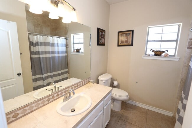 Building Photo - 10514 Winrock Dr