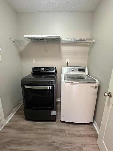 Building Photo - 2719 Rosebud Dr