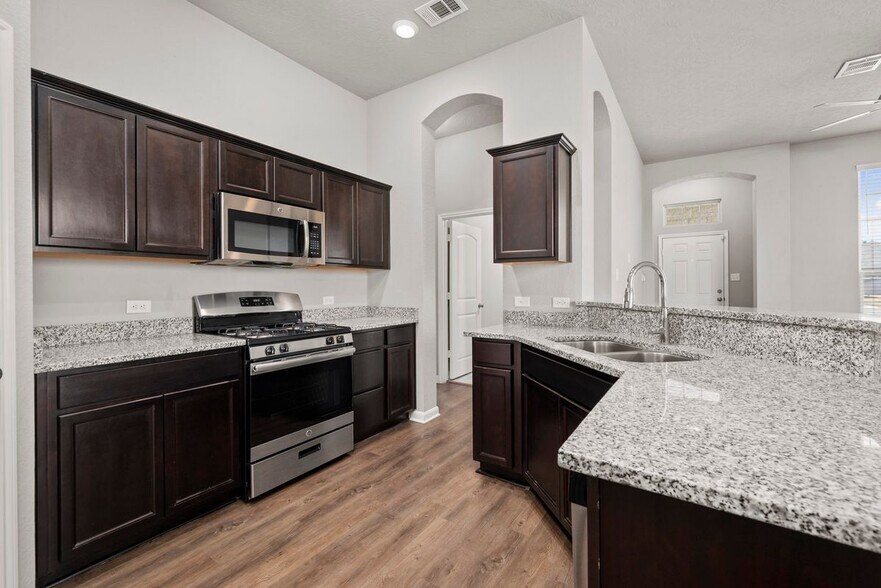 Building Photo - 2079 Positano Loop