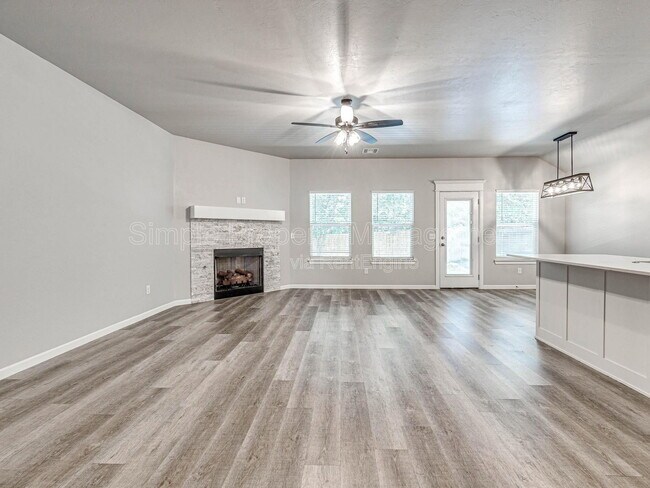 Building Photo - 400 Fallview Ct