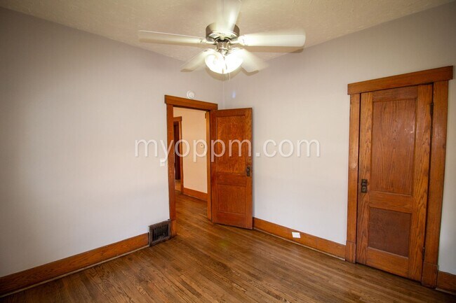 Building Photo - 4202 Barker Ave