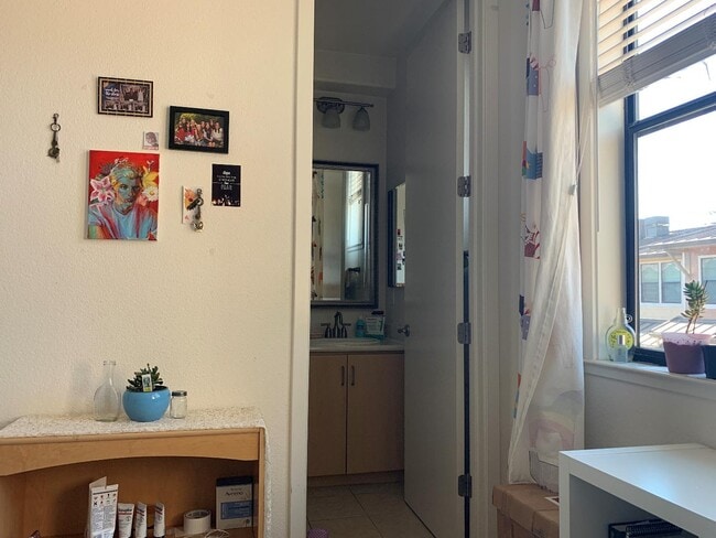 Building Photo - 3000 El Camino Real