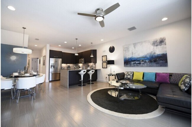 Building Photo - Modern Townhome in quiet neighborhood: 3BR, Pool & Near Disney