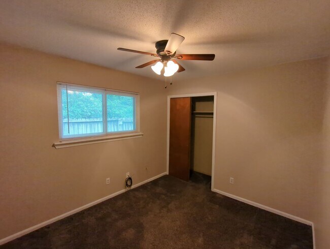 Building Photo - 4222 Ealy Rd