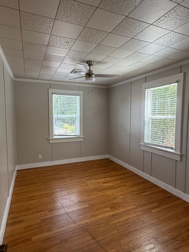 Building Photo - Beaufort2413