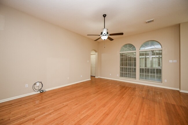 Building Photo - 1335 Remington Crest Dr