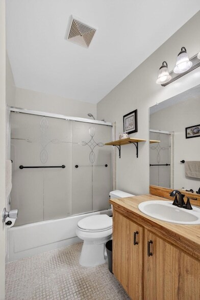 Building Photo - 3451 Americo Dr