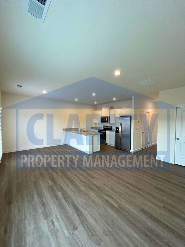 Building Photo - Newly built three bedroom townhome!