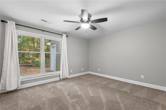 Building Photo - 1393 Poplar Pointe