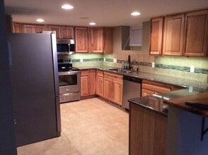 Building Photo - Beautifully Remodeled 1 Bedroom / 1 Bath Unit in the Heart of Old Town Fort Collins! Water/Sewer ...