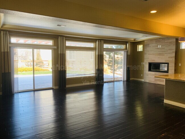 Building Photo - 8284 Cypress Wood Dr