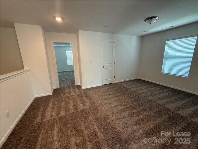 Building Photo - 3204 Lilac Grove Dr
