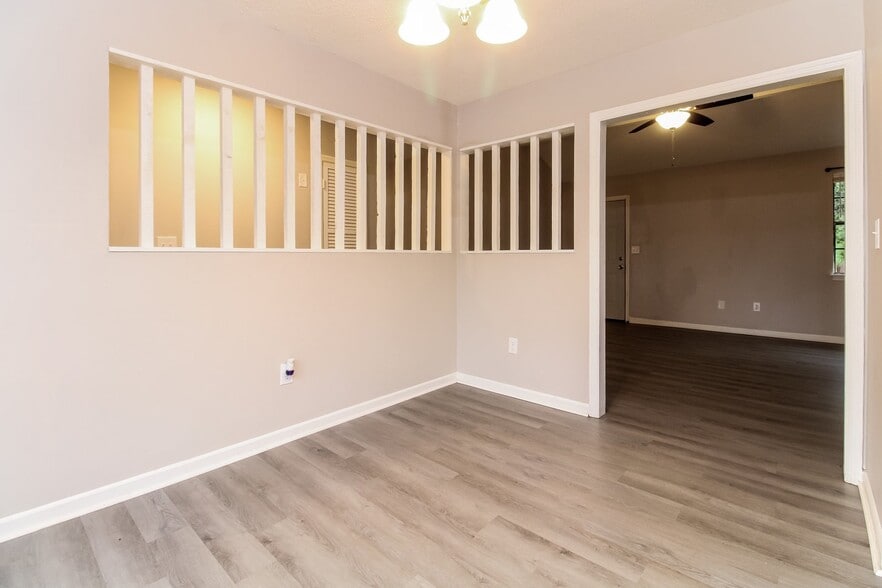 Building Photo - 3403 Blackstone St