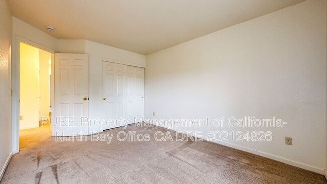 Building Photo - 2070 Pinercrest Dr