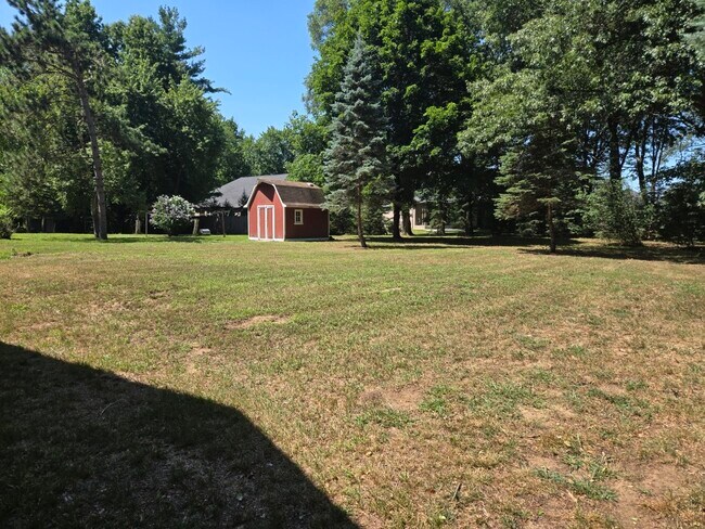 Building Photo - 1460 Gravel Ridge Dr