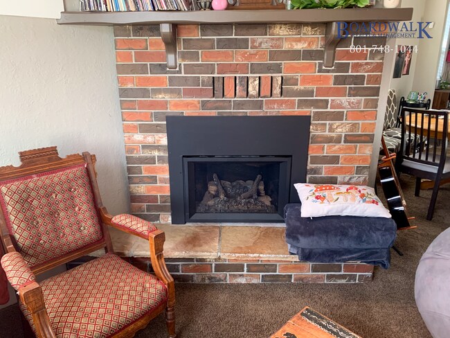 Building Photo - Cozy Private Bedroom in House Share