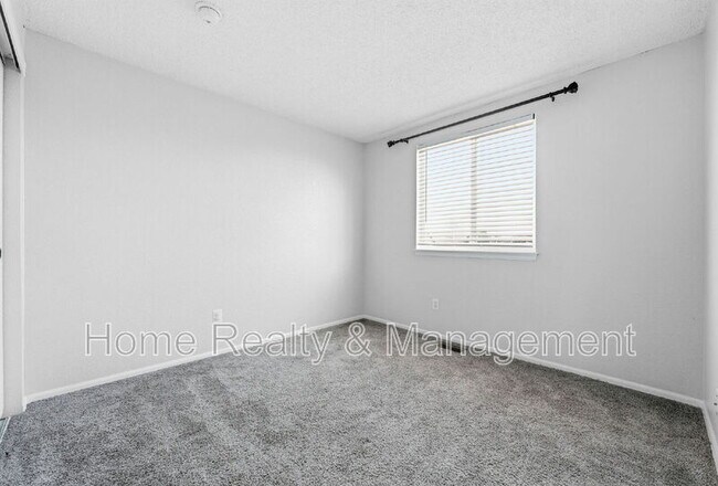 Building Photo - 13223 Quivas St