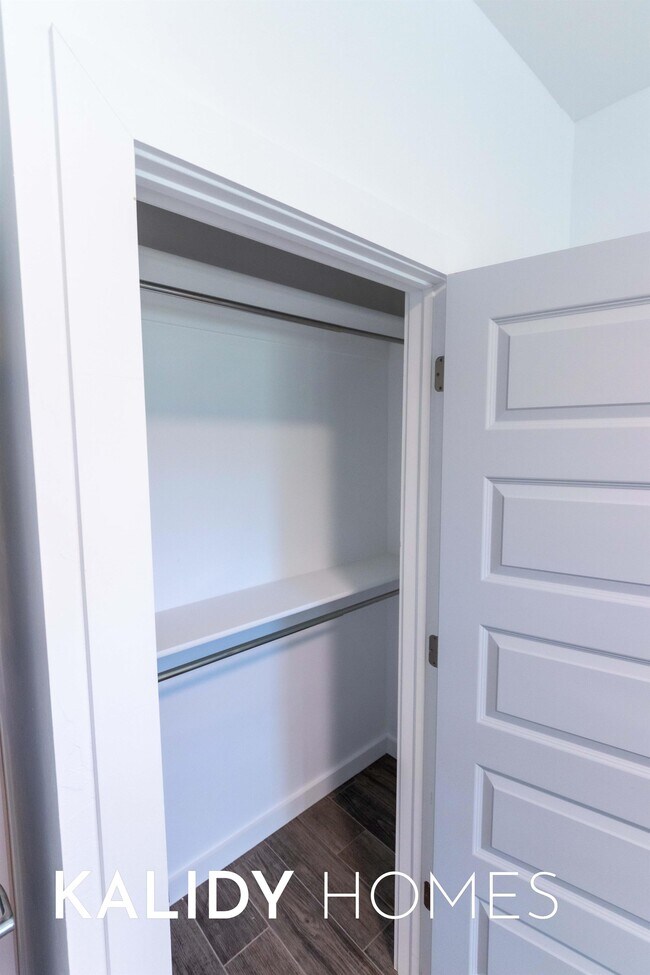 Building Photo - 1679 Kalidy Dr