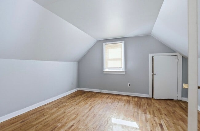 Building Photo - Beautiful 3 Bedroom Home – Carrollton Township