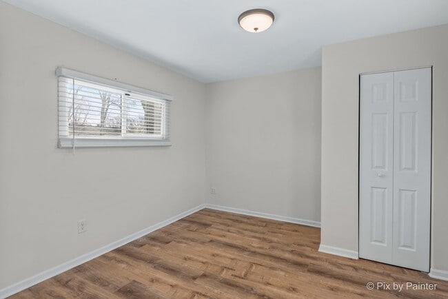 Building Photo - 1019 Maple St